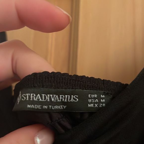 Black dress - Picture 2 of 3